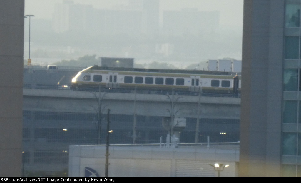 UP Express "A" unit DMU 1001